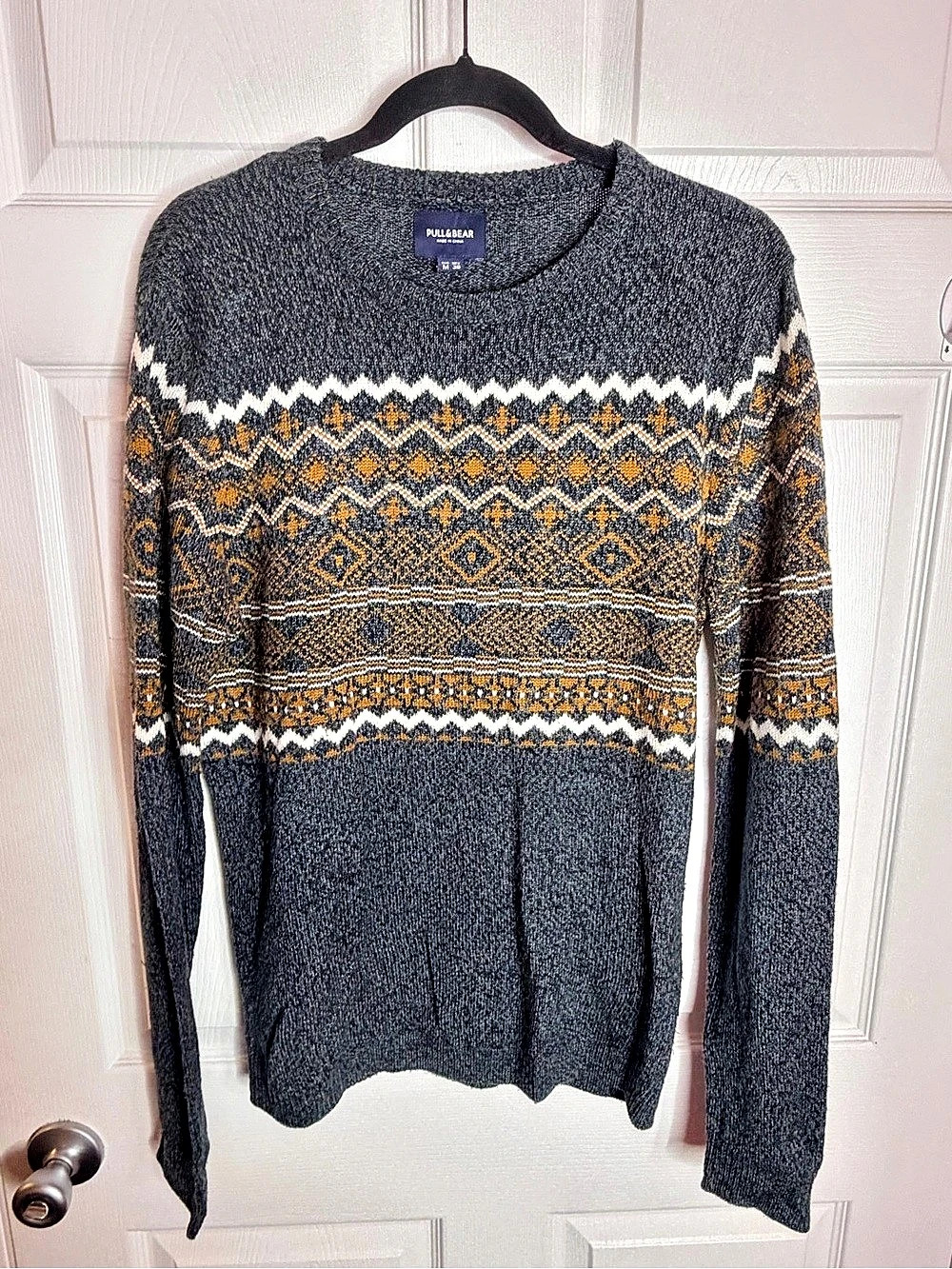 Pull&Bear Geometric Knit Sweater in Gray & Orange Size Medium